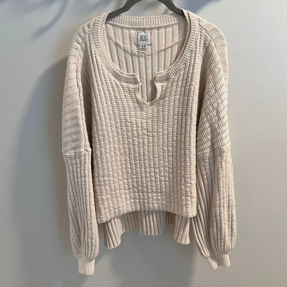 BDG Urban Outfitters Allie Cream Notch Neck Pullover Sweater Size M